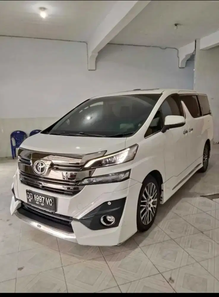 Toyota vellfire 2.4 at 2015
