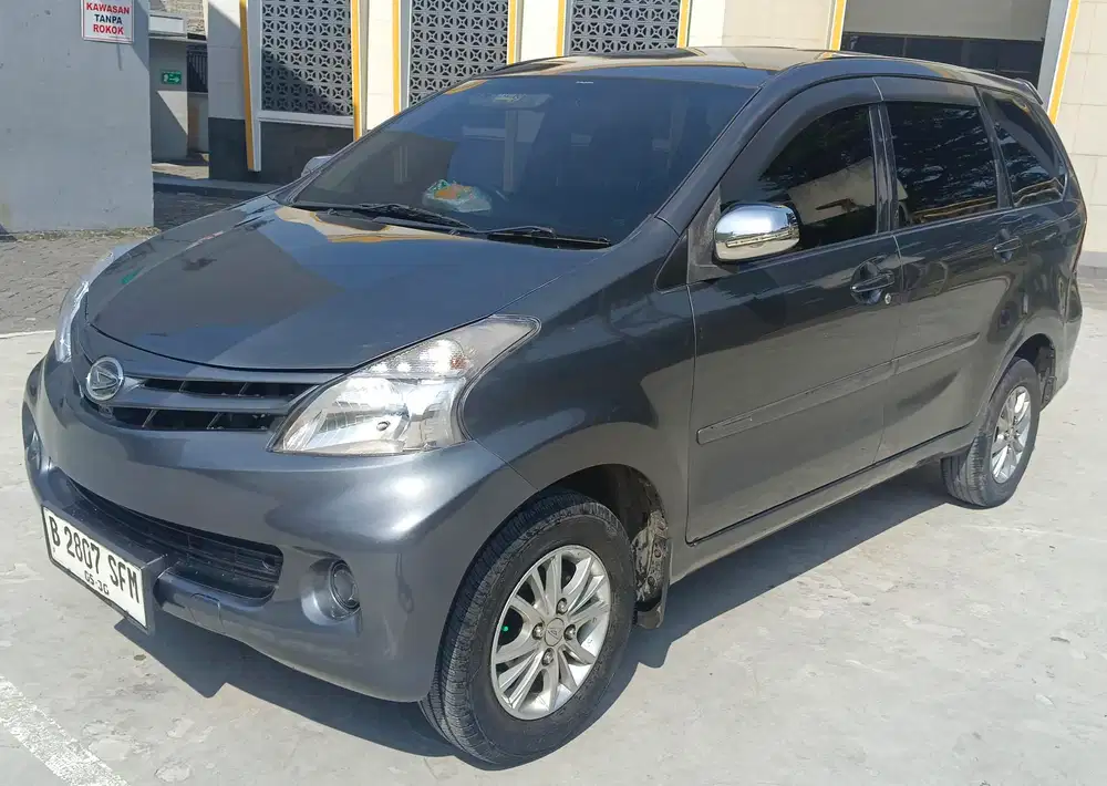 Daihatsu Xenia 2015 X 1300cc manual velg racing pajak panjang