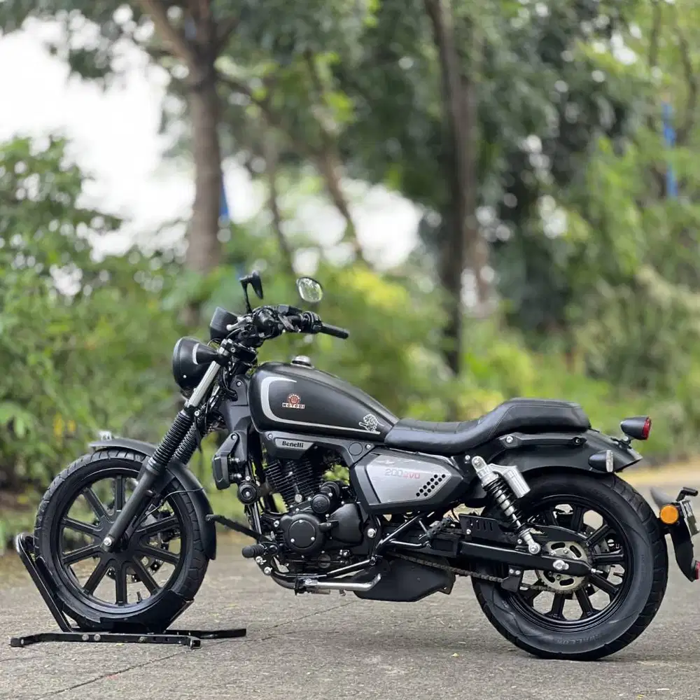 BENELLI MOTOBI 200 EVO 2022 BLACK KM 4K PAJAK PANJANG SIAP JALAN