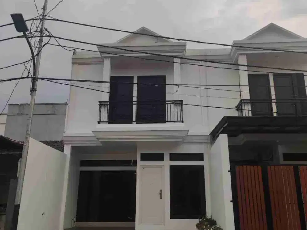 Rumah 2 Lantai Akses 2 Mobil Jalan Percetakan Negara Jakarta Pusat