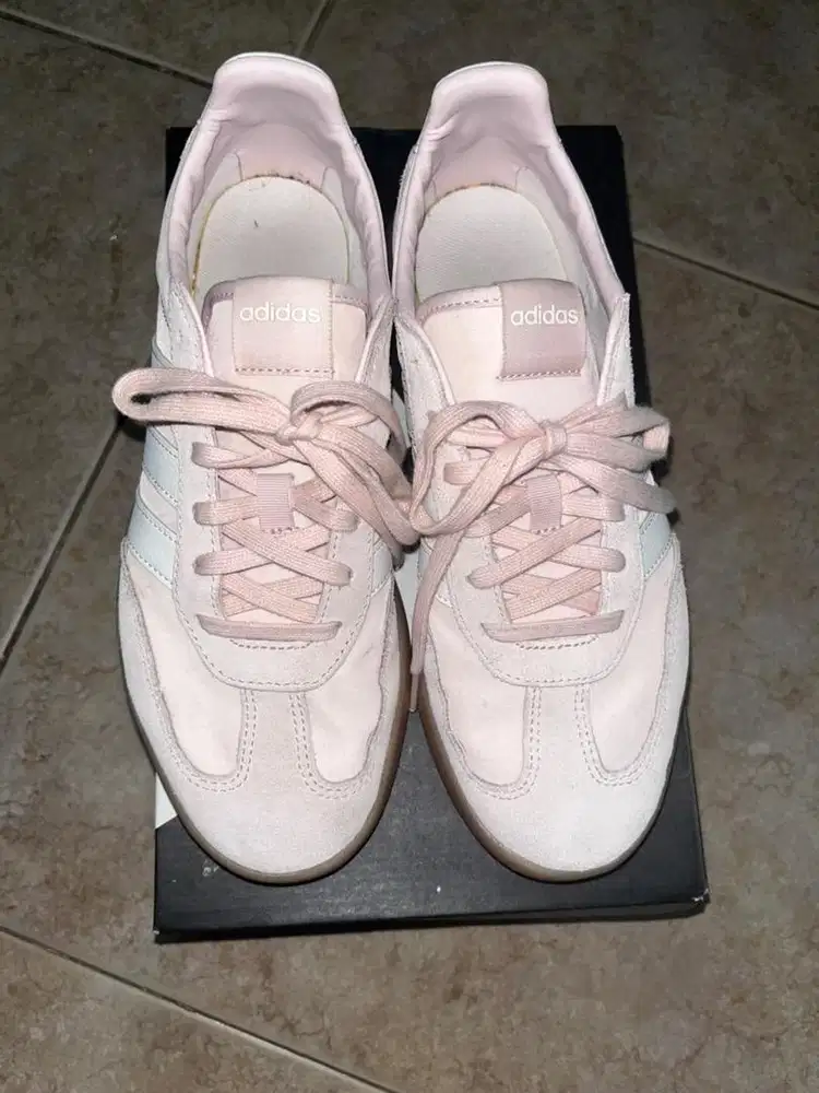 SEPATU ADIDAS BARREDA DECODE