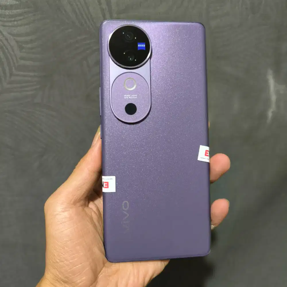 VIVO V40 5G RAM 12/256GB