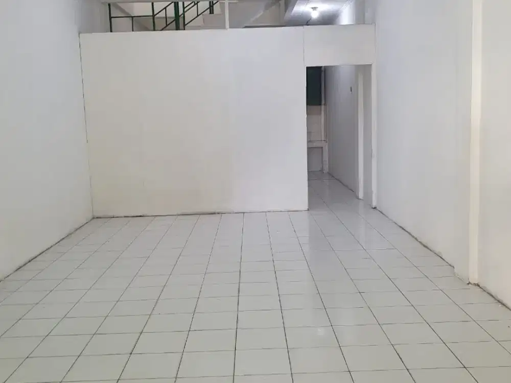 disewakan ruko 2 lantai pertama palem