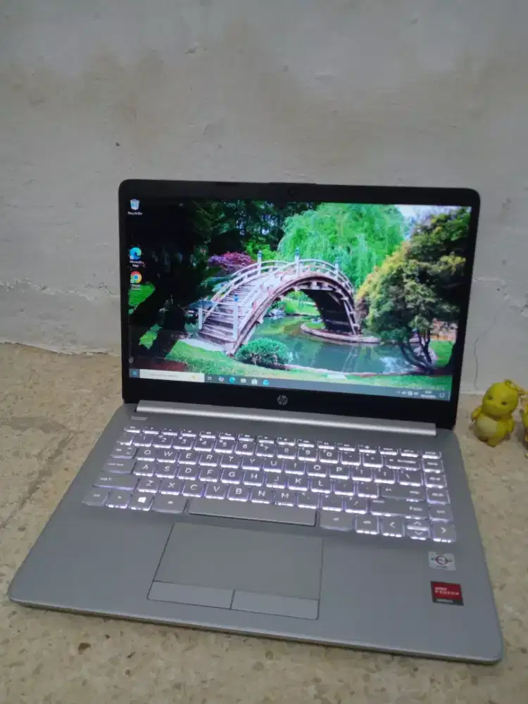 Laptop Murah Hp 14s AMD Athlon Silver ram 4/SSD 256gb