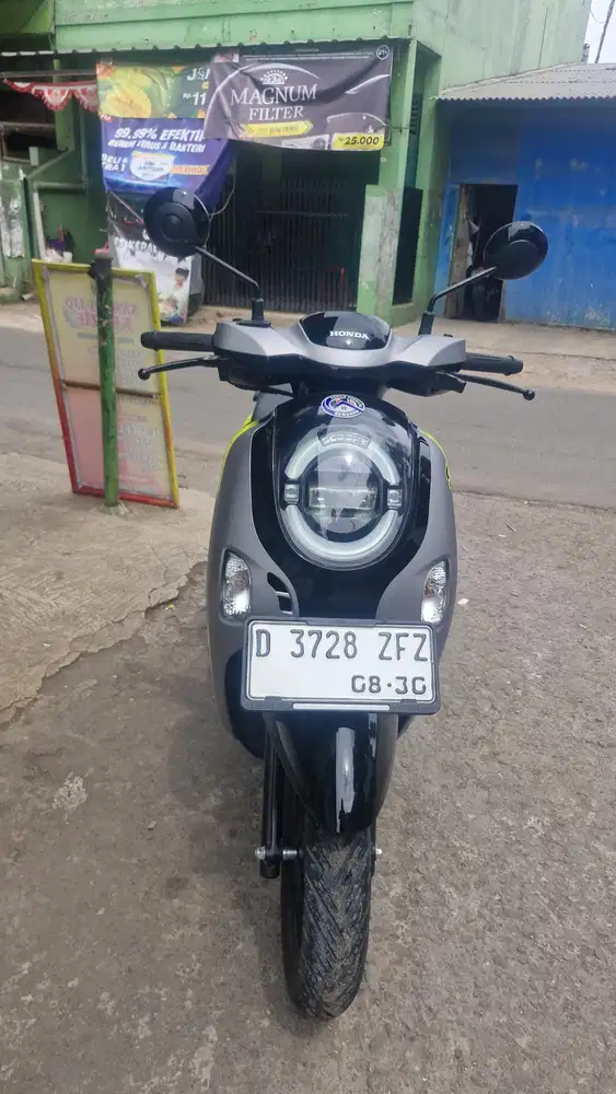 DIJUAL HONDA NEW SCOOPY STYLISH THN 2024 WARNA SILVER HITAM