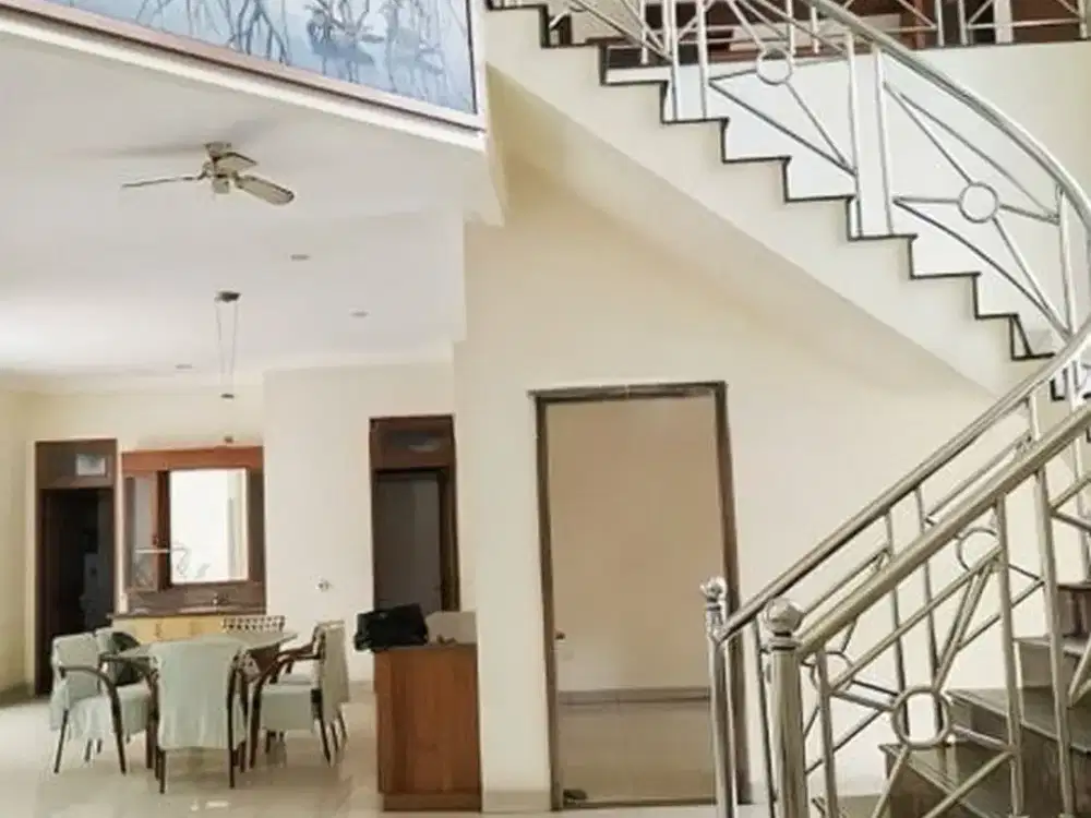 dijual BU rumah prisma kedoya