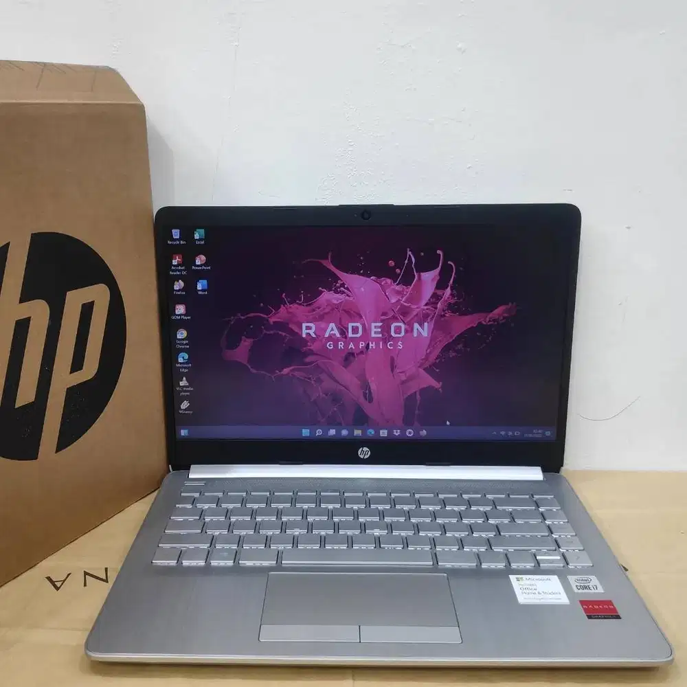 HP 14s - CF2034T – Intel Core i7 DUAL VGA