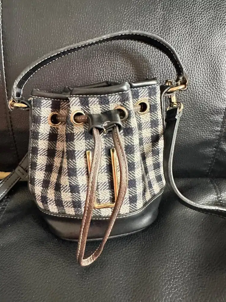 Tas Josvli Narha 16 petit Oxford Black / bucket  bag / tas Preloved