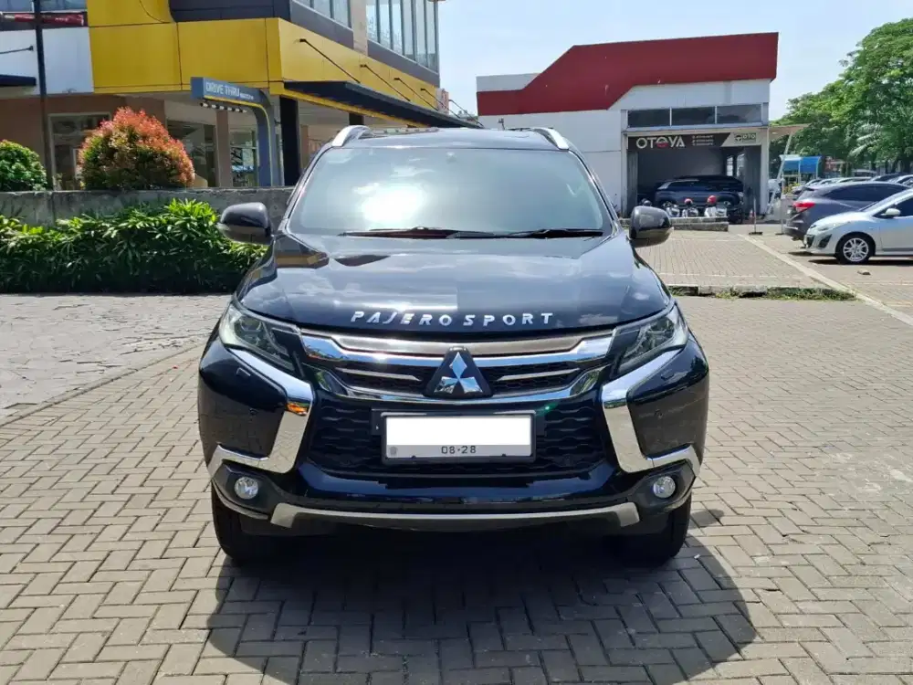 Mitsubishi Pajero Dakkar AT 2018 Hitam