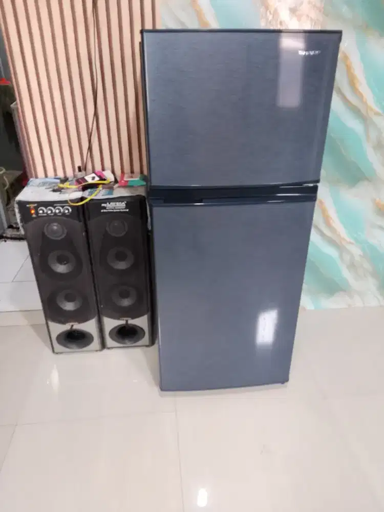 Kulkas sharp 2pintu