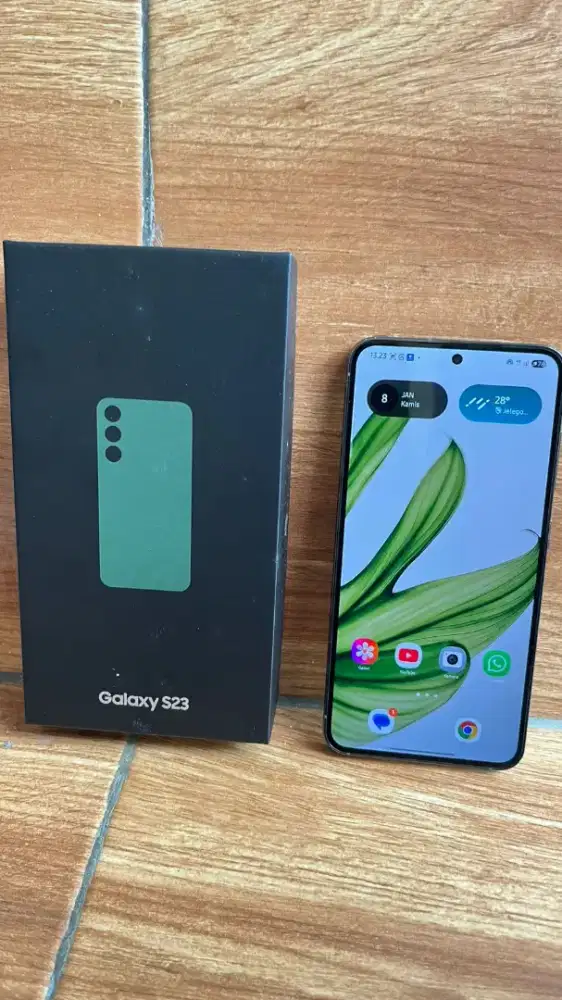 Samsung s23 8/256
