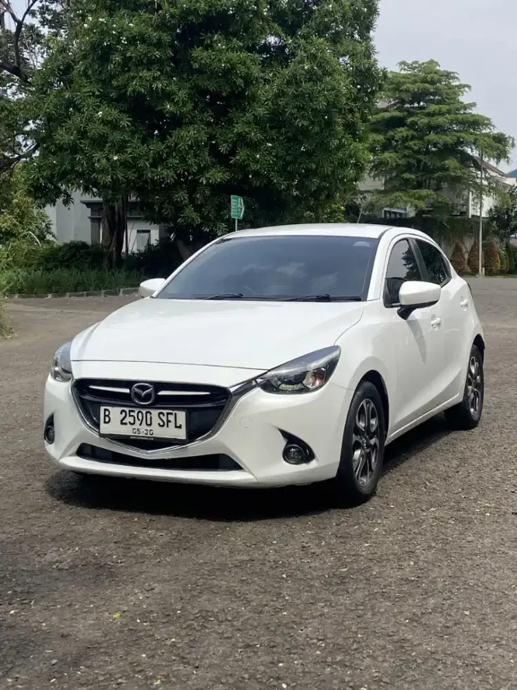 Mazda2 1.5 R Skyaktive At 2014