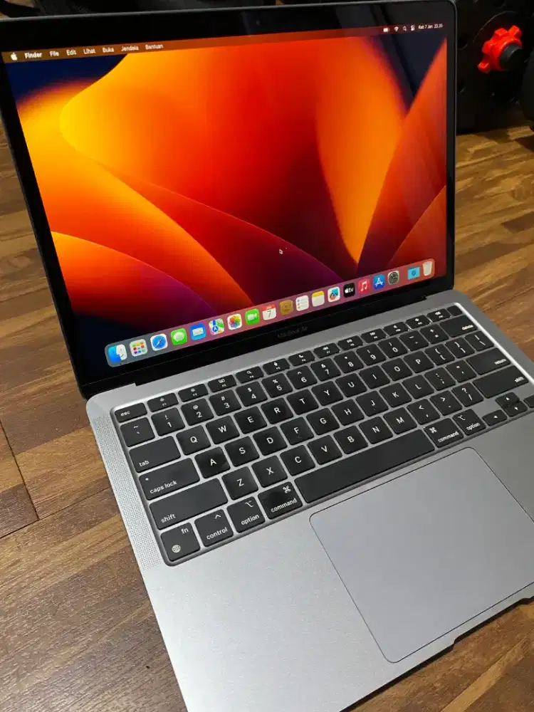 DIJUAL !!! MACBOOK AIR 13 M1 8/256GB