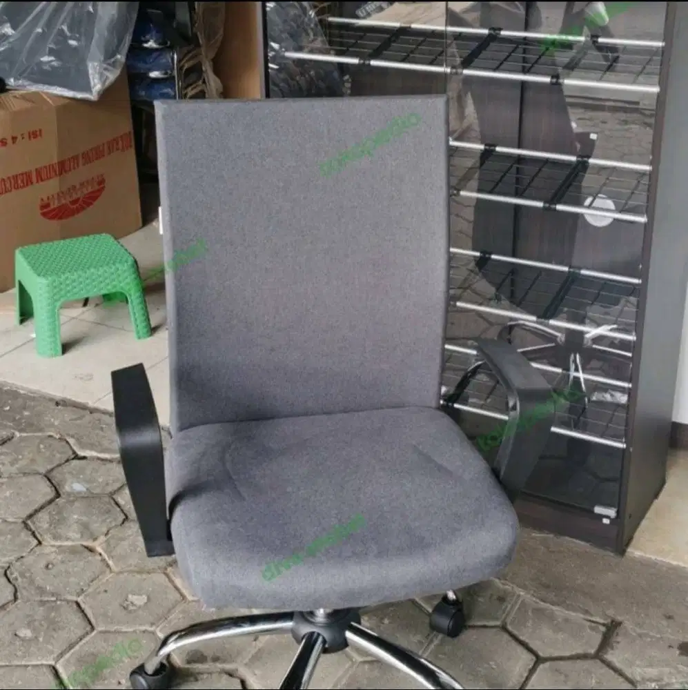 PROMO KURSI MANAGER HIDROLIK ACTIV KENT KM 105 SALE