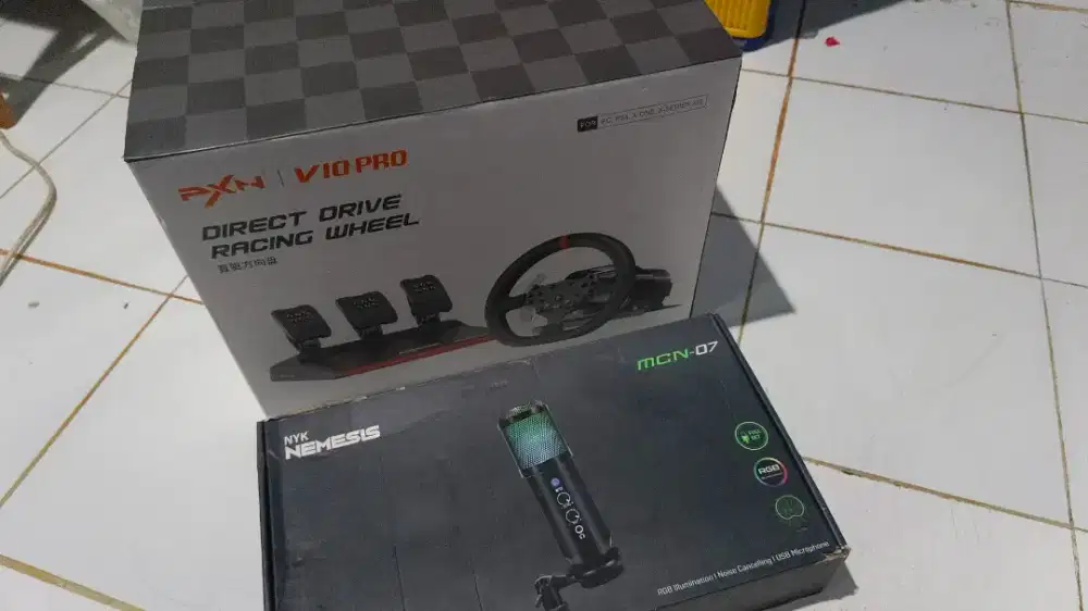 STEERING WHEEL PXN V10 PRO + MIC CONDENSER NYK RGB + LOGITECH WEBCAM