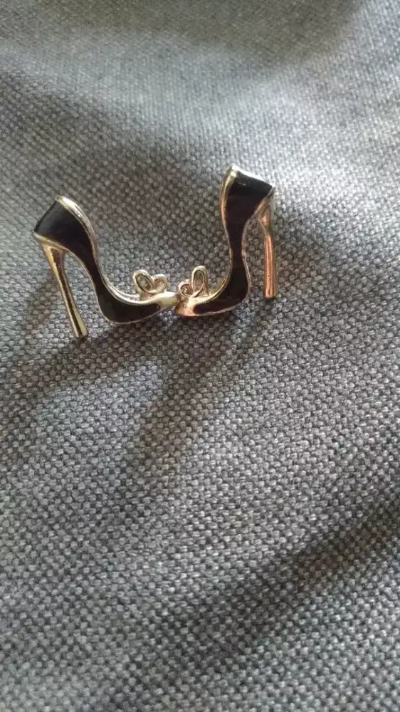 Jual anting tusuk model sepatu