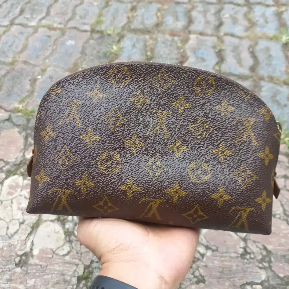 Louis Vuitton Pouch Monogram second original