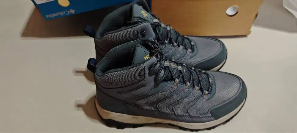 Sepatu Hiking / Treking Columbia Astra Trail