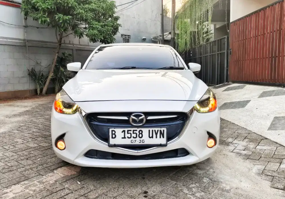 Mazda 2 GT Thn 2015