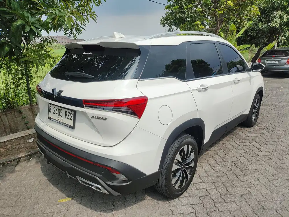 Wuling Almaz RS 2023 Bensin