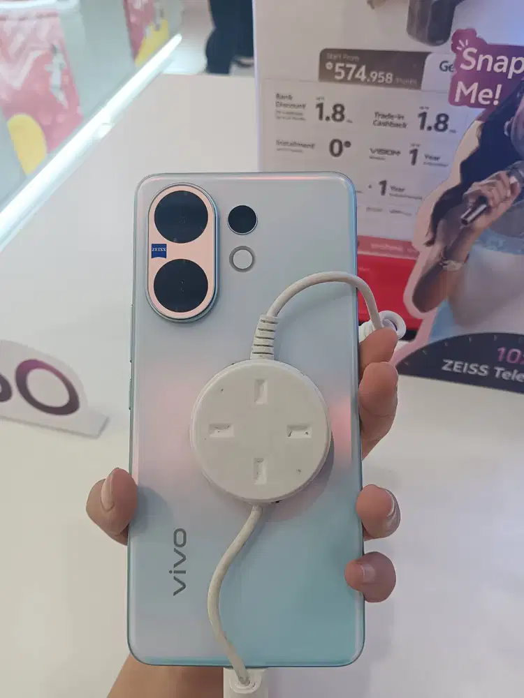 SERI TERBARU VIVO V60