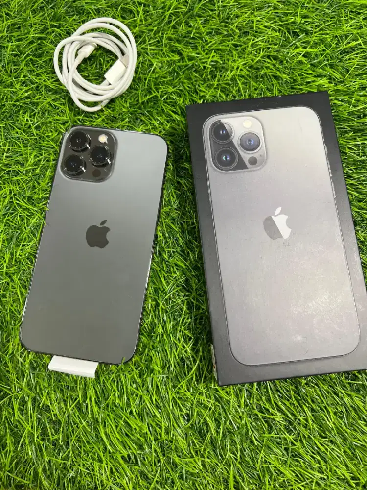 Second iPhone 13 PROMAX 256gb iBox 
Fullset