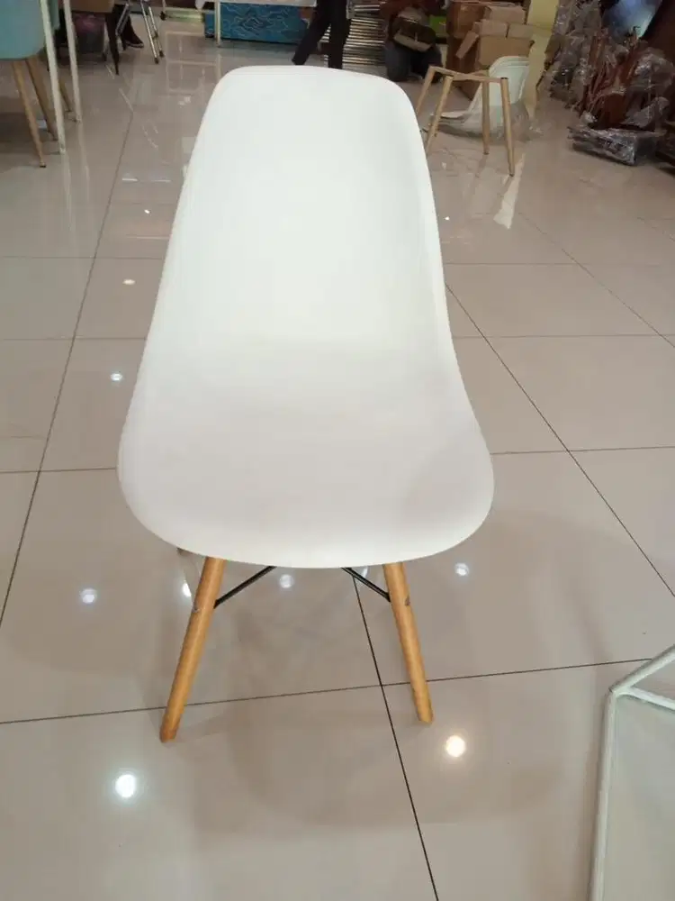 Kursi Kafe Informa Neo Dacey Putih