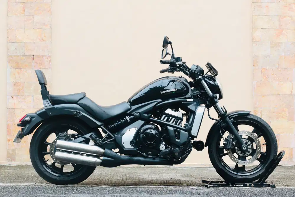 Kawasaki vulcan 650 ABS mulus like new Street500 Rebel500 er6n