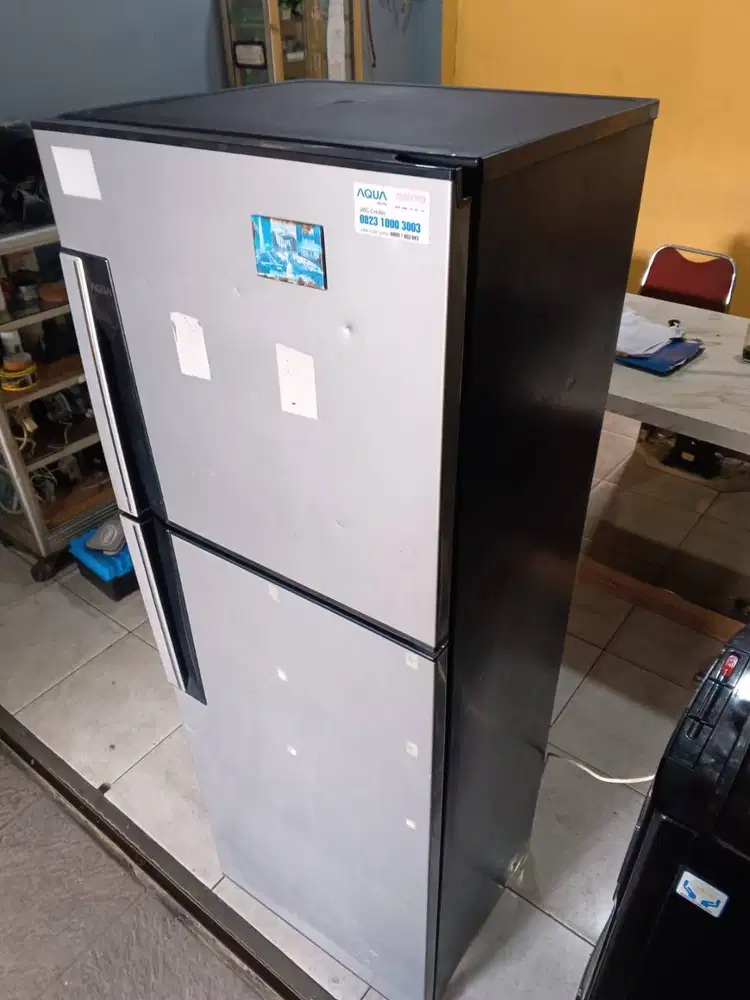️Kulkas AQUA 2 Pintu 200 Liter – Hemat Listrik 130W Dingin Plus Antar
