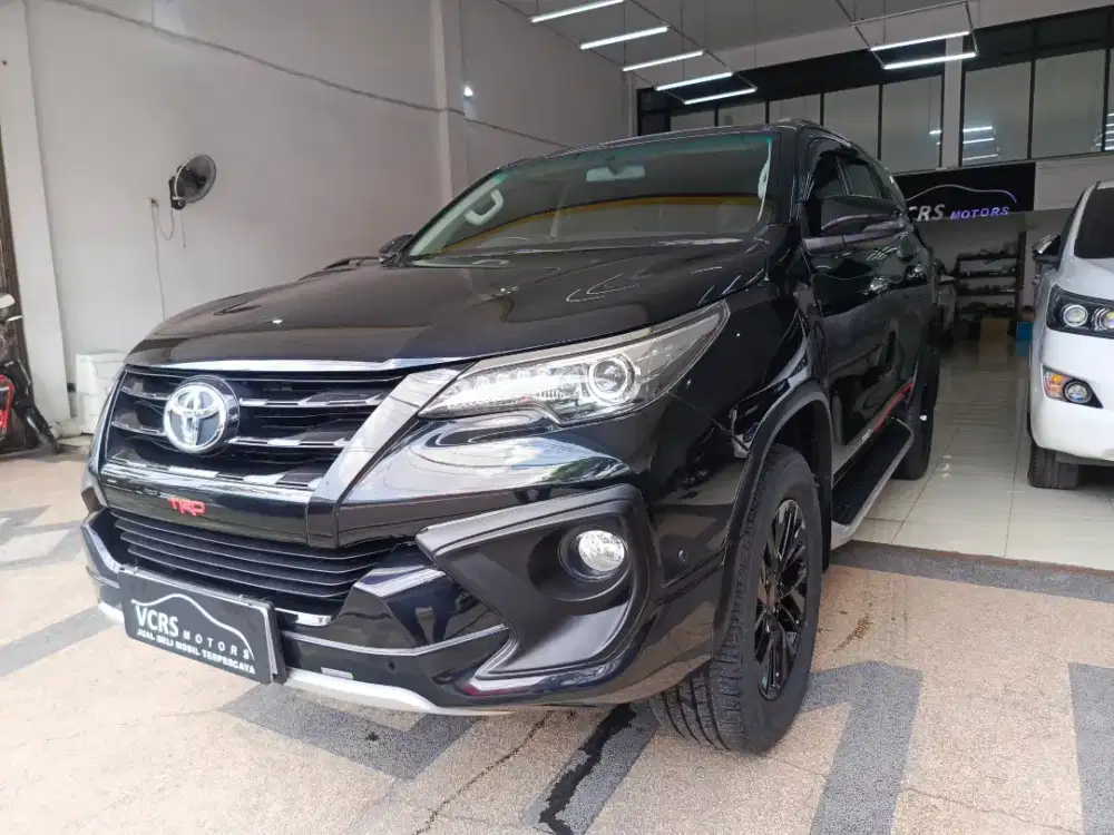 TOYOTA FORTUNER VRZ TRD 2018 MATIC ISTIMEWA MULUS SIAP PAKAI