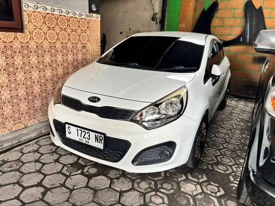 2013 Kia Rio 1.4 Plat S nopi mobil bekas sekoto kediri jatim
