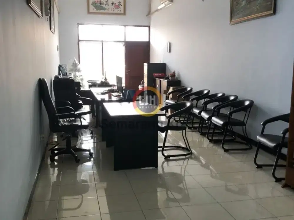 Ruko Bagus Di Daerah Pecinan