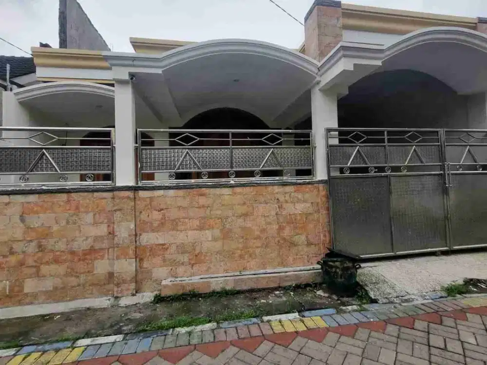 dijual rumah Wiyung Surabaya pondok maritim balas klumprik