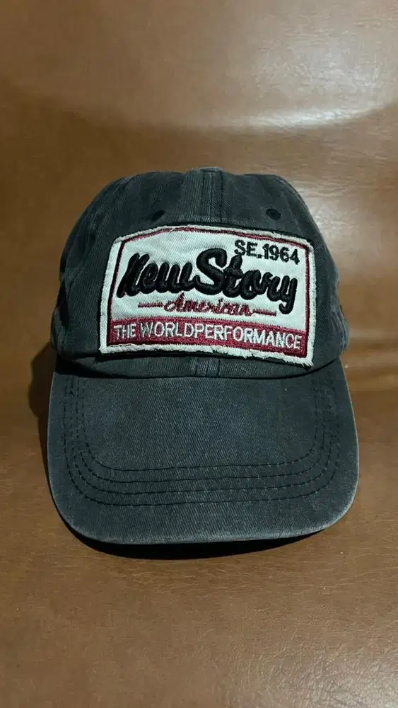 Topi Baseball warna dark grey