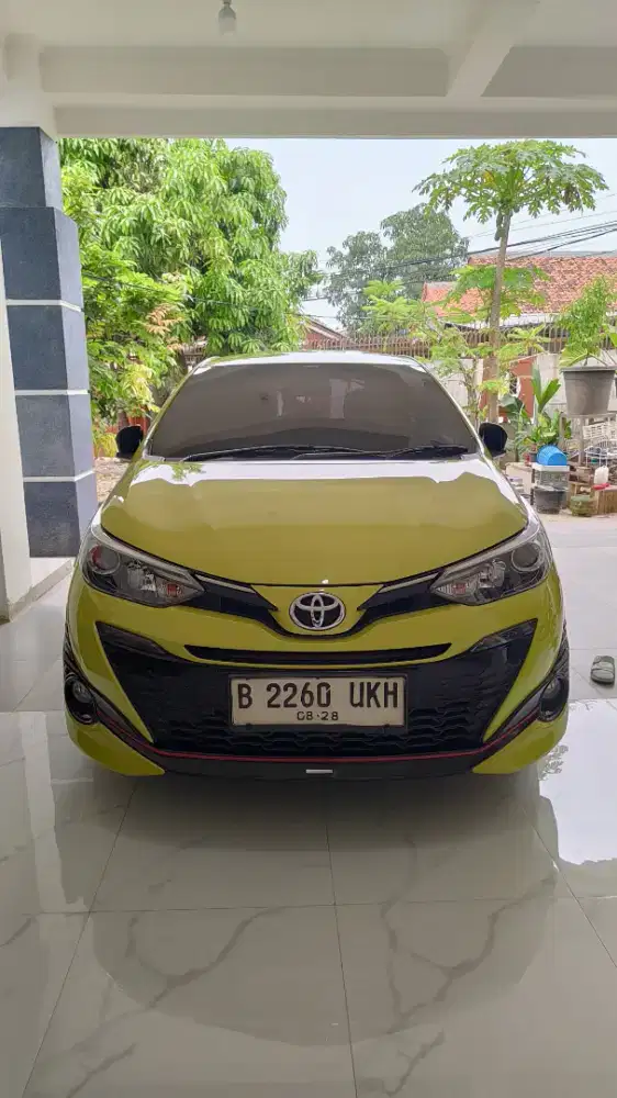 YARIS, 1.5 TRD Sportivo 7AB AT (Citrus Mica Metallic)