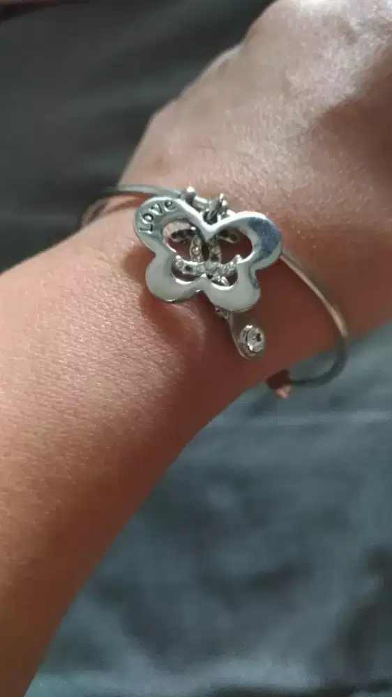 Jual gelang bulat ada mainan nya