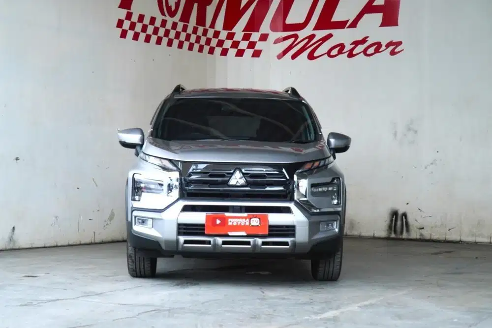 Mitsubishi Xpander Cross Premium AT 2023 Silver