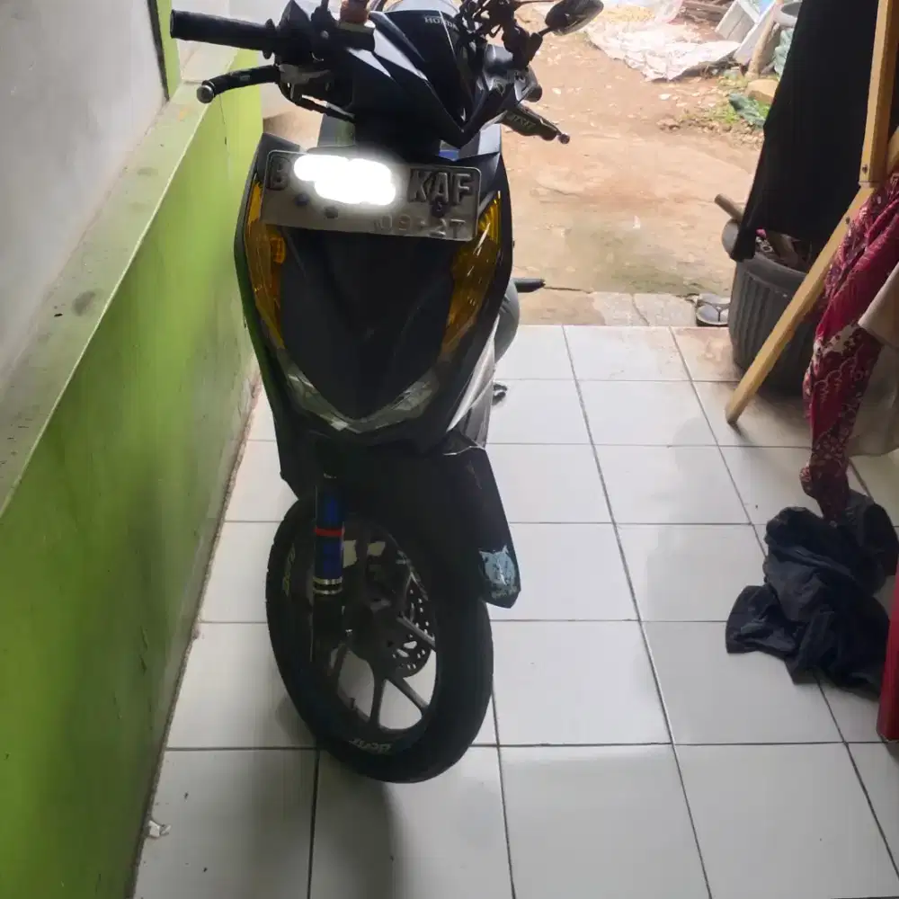 Beat deluxe 2022
ss lengkap bpkb+stnk faktur
tangan pertama