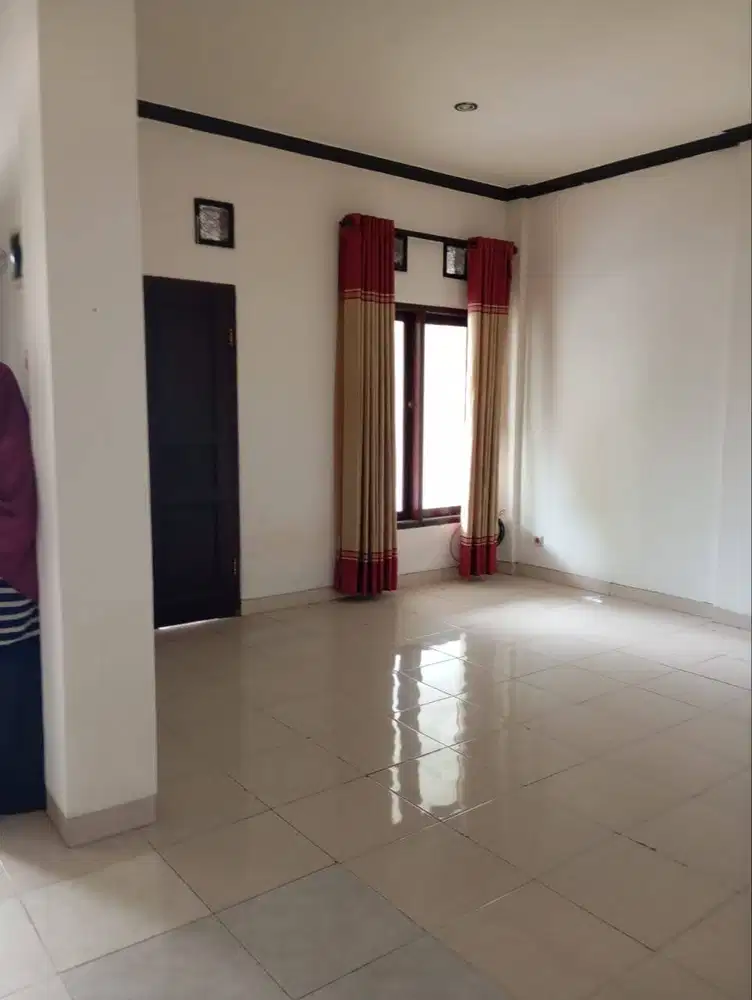 Disewakan Rumah Dalam Cluster Yang Asri Siap Huni Di Margahayu Raya