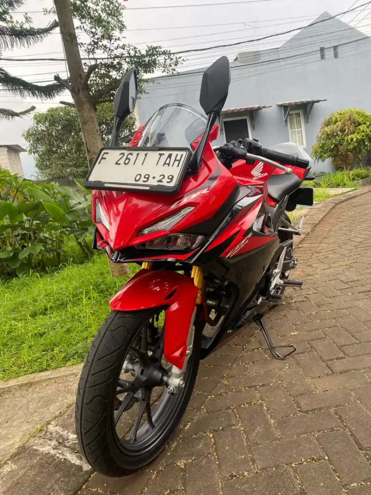 Honda CBR 150 R