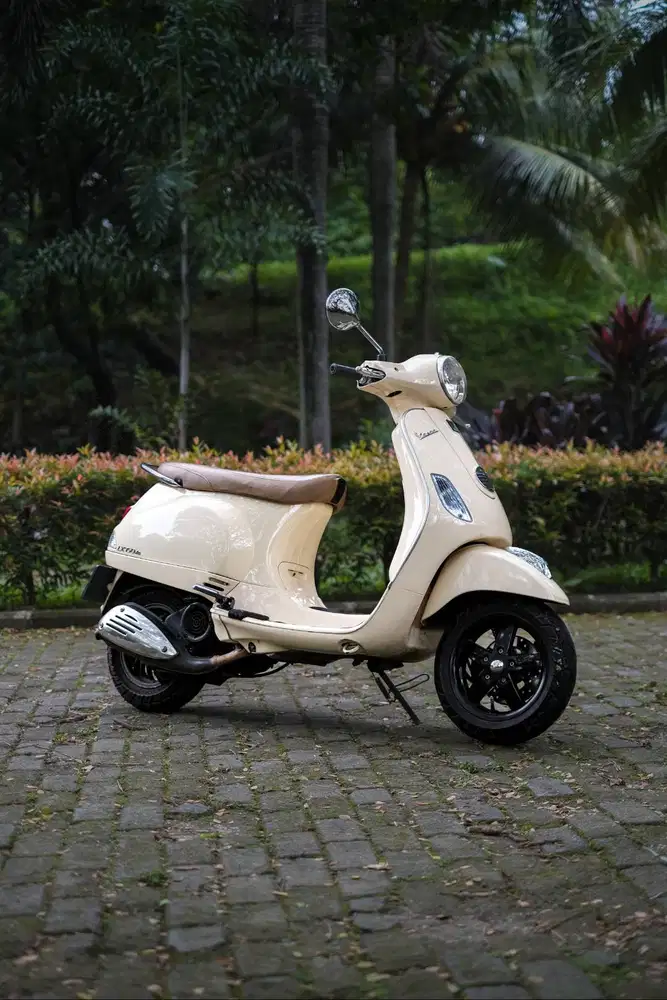 PIAGGIO VESPA LX 150 2VIE INJECTION 2012 MURAH BERGARANSI