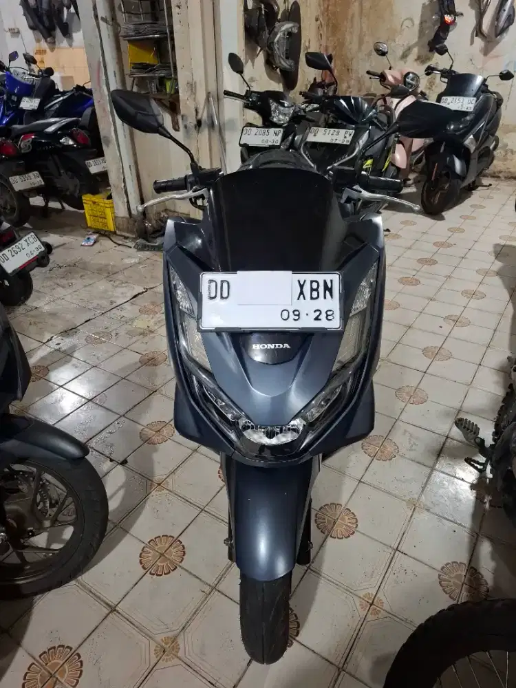 Honda Pcx cbs 160cc 2023 biru