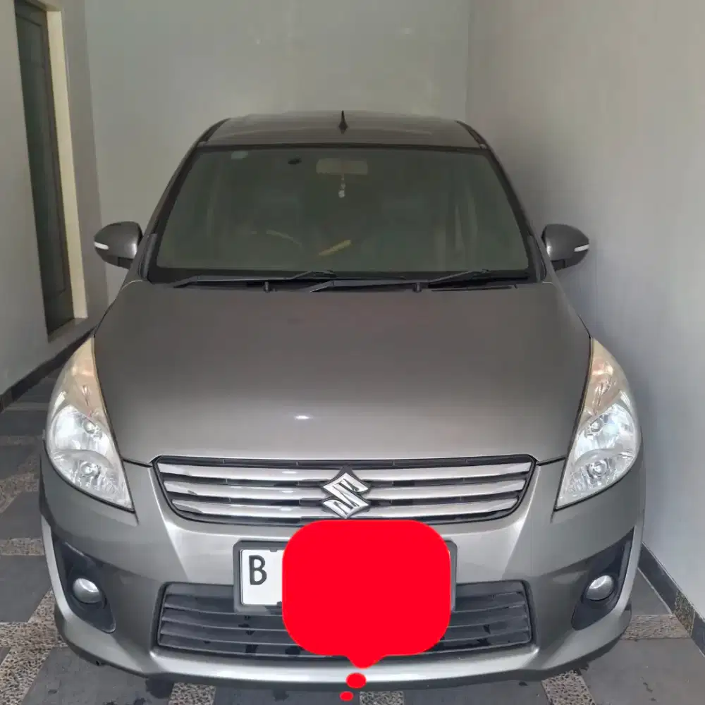 Suzuki Ertiga Matic 2015 low KM