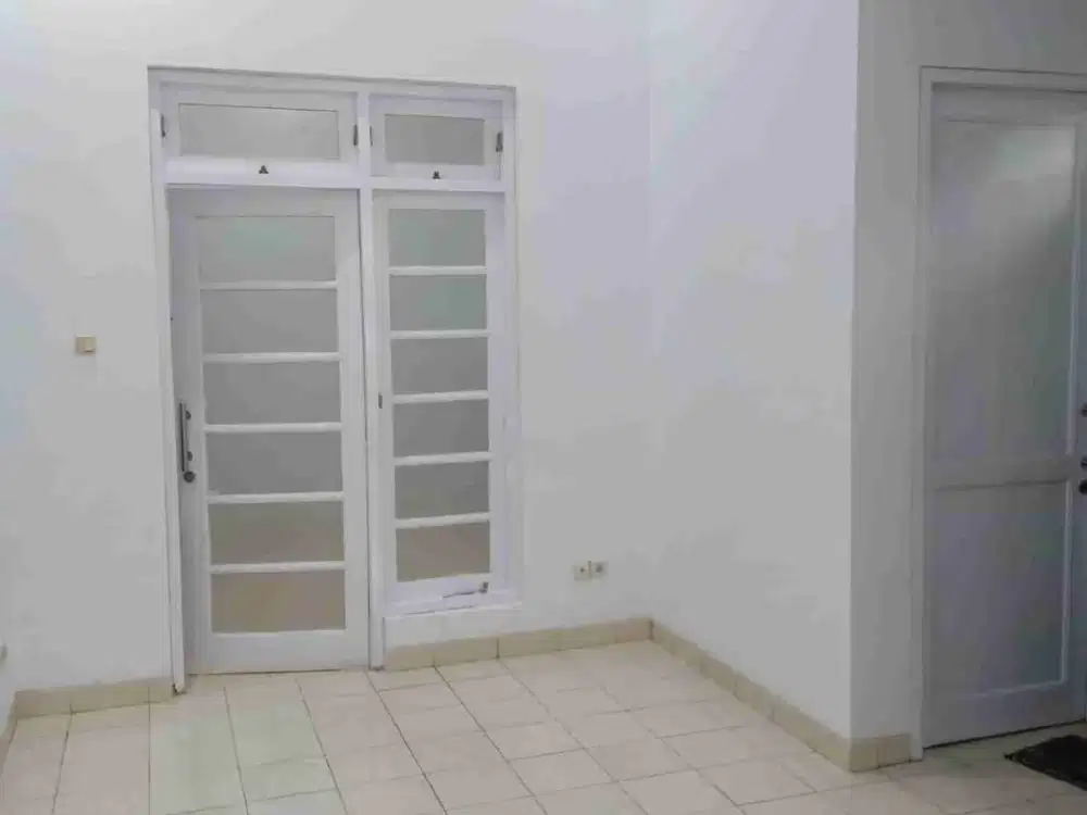 RUMAH DI AKWASAN ELITE BEBAS BANJIR