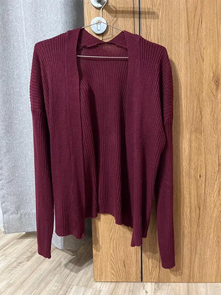 Cardigan 3 warna (hitam, biru dan maroon)