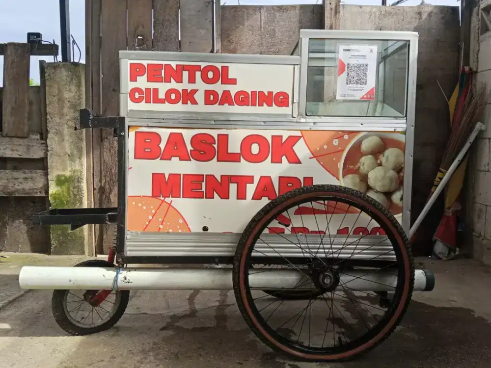 Gerobak baslok pentol tusuk cilok