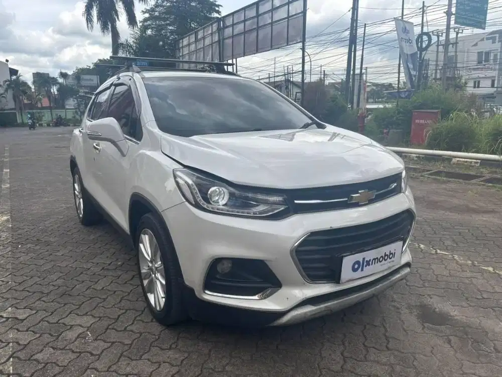 DP MURAH - Chevrolet Trax 1.4 Turbo LTZ Bensin-AT 2017 Putih