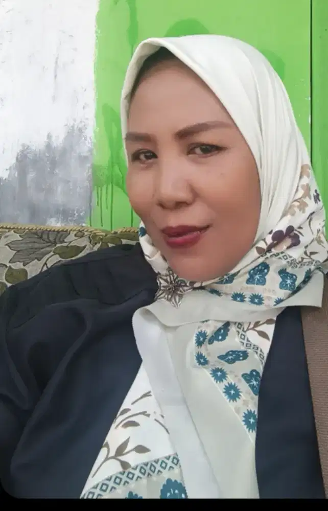 menawarkan tenaga kerja