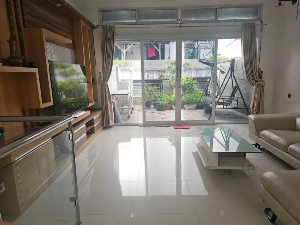 Di jual rumah cantik minimalis di Pademangan