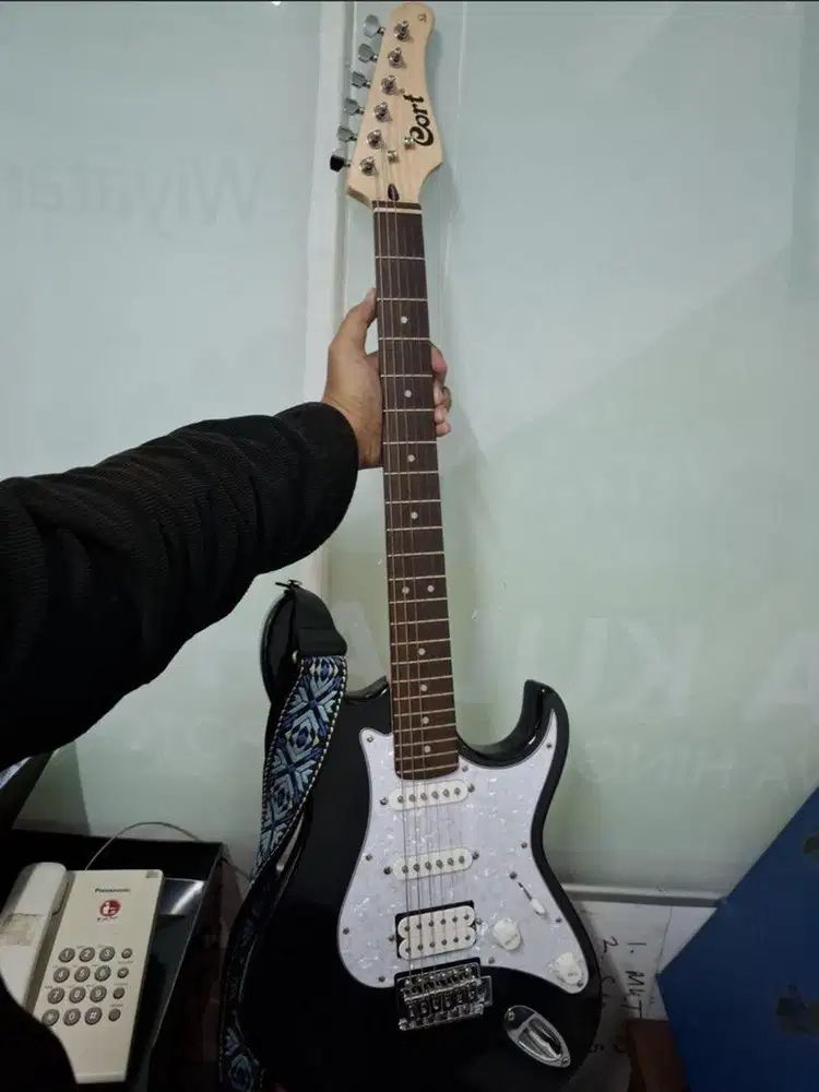 Gitar Cort original